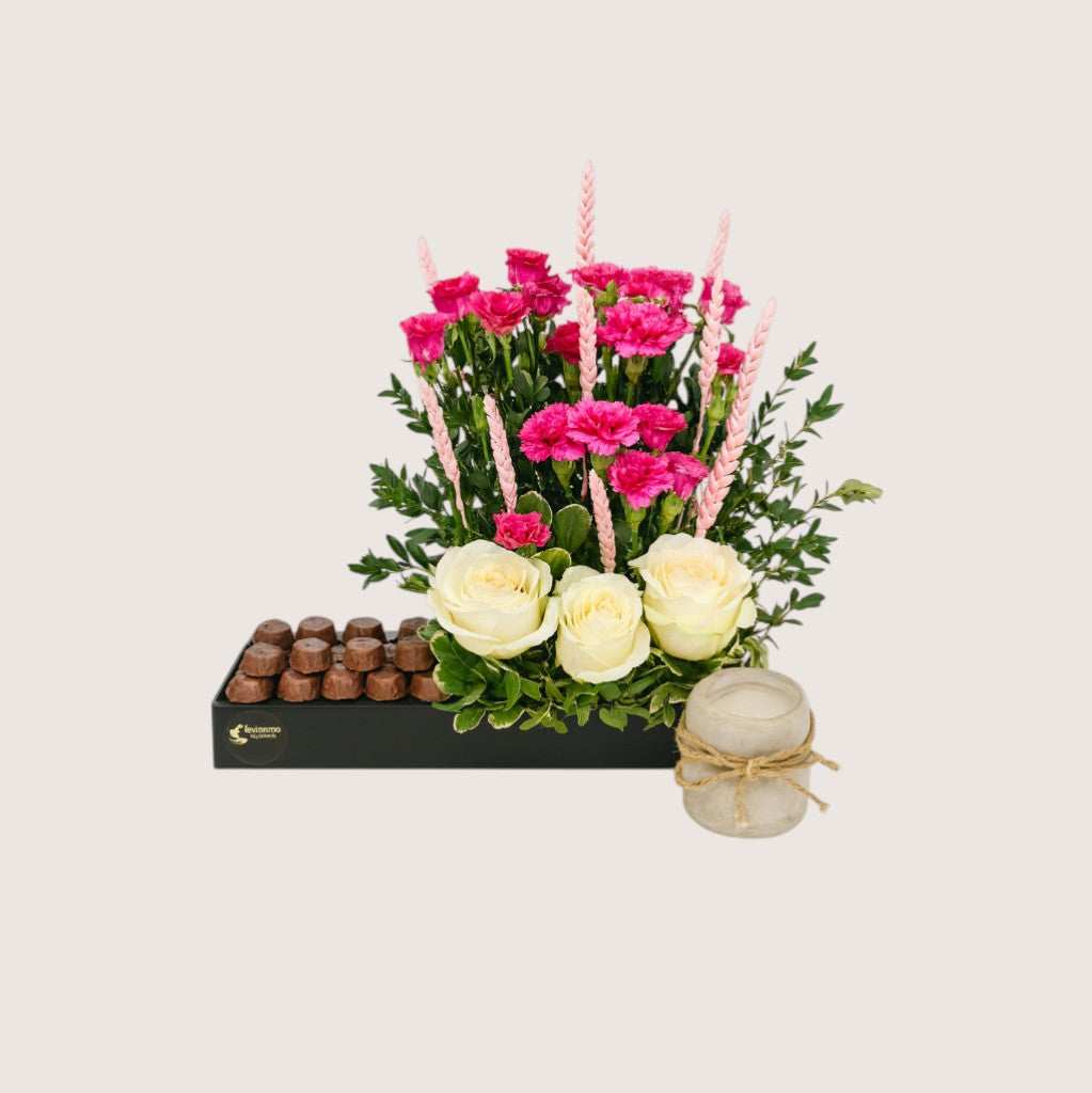 Black Acrylic Tray With Chocolates 4