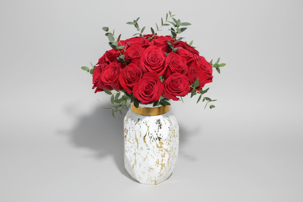 gold vase flowers