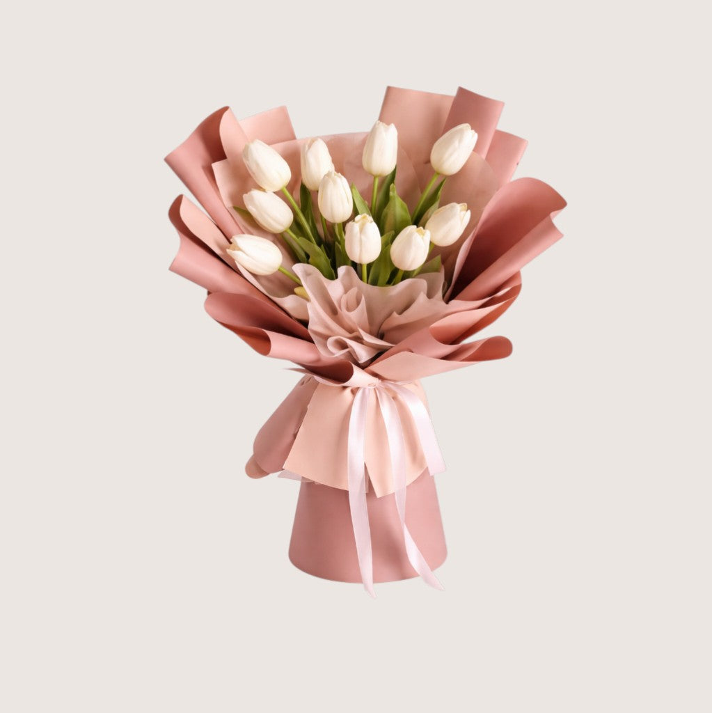 Bouquet of 10 White Tulips