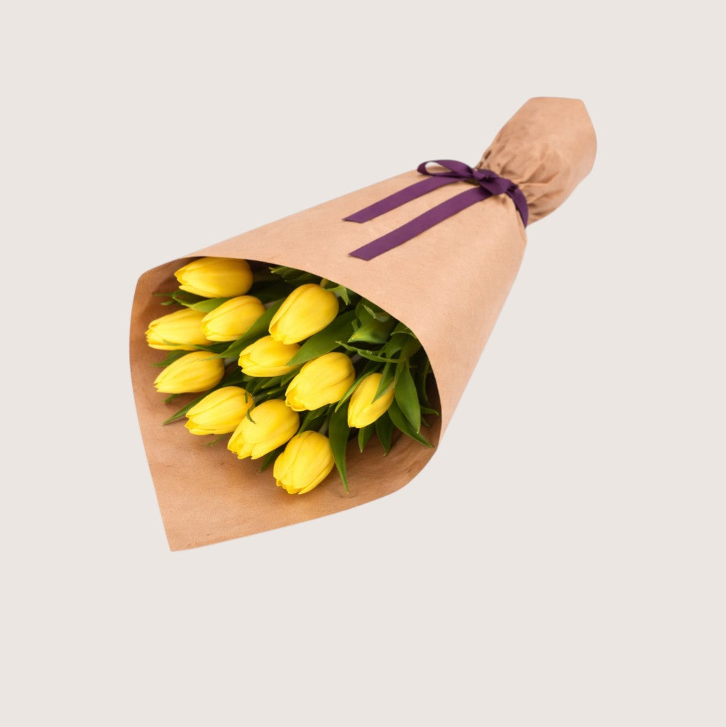 Bouquet of 10 Yellow Tulips
